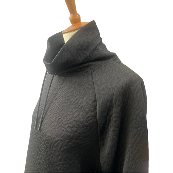 Juicy Couture jacquard quilted crop pullover black medium cowl neck thumb holes - Picture 4 of 8